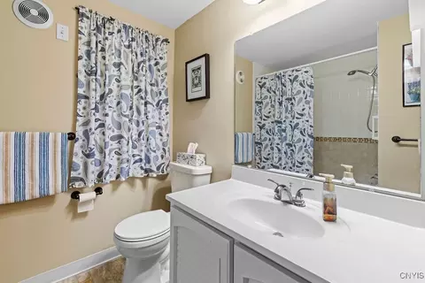 Bath - 22 Macarthur Rd, Lysander, NY 13027 photo 1 of 5