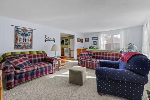 Living - 22 Macarthur Rd, Lysander, NY 13027 photo 3 of 4