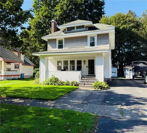 17 Cedar St, Cortland, NY 13045