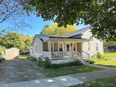 124 Mechanic St, Angelica, NY 14709