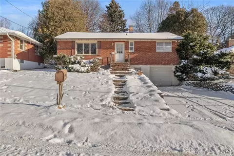 111 Doll Pkwy, Syracuse, NY 13214