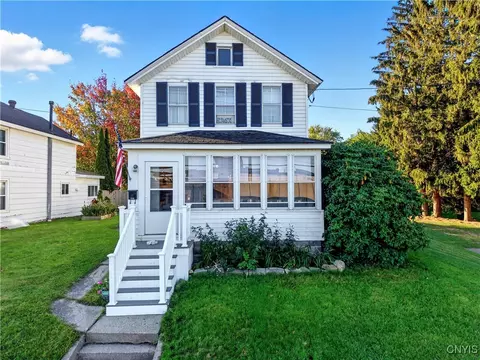 208 W Utica St, Oswego, NY 13126