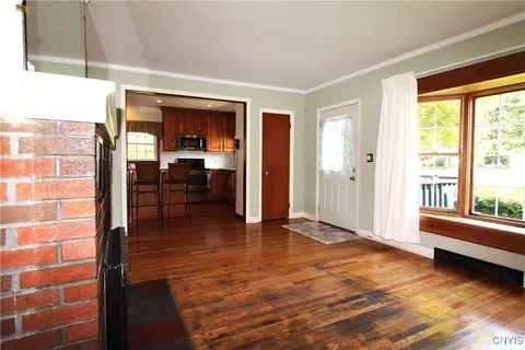Living - 79 State St, Oneida, NY 13421 photo 3 of 4