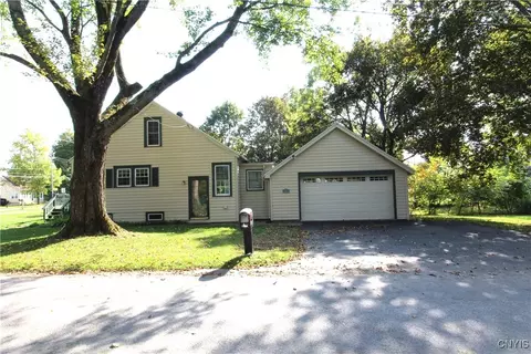 Exterior - 79 State St, Oneida, NY 13421 photo 3 of 9