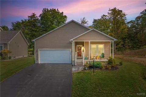 5167 Jupiter Inlt, Onondaga, NY 13215
