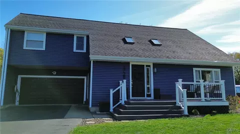 3728 Hedgemoor Dr, Cortlandville, NY 13045