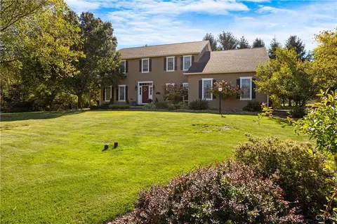 8000 Austrian Pine Cir, Manlius, NY 13104