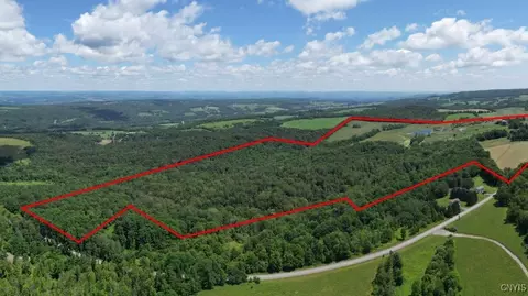 989 Robinson Rd, Warren, NY 13407