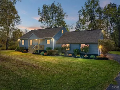 7629 Creek Farm Ln, Trenton, NY 13304