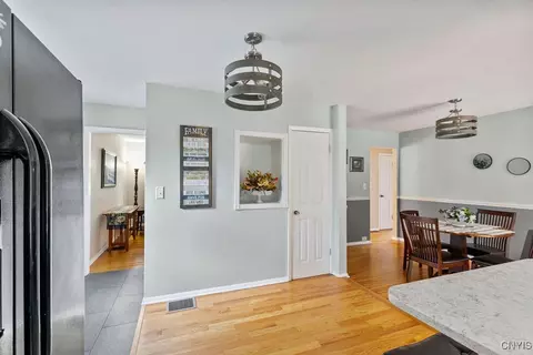39 Brooks Pl, Lysander, NY 13027 photo 10