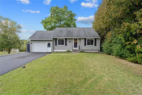 122 Wilson Dr, East Syracuse, NY 13057