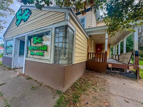 34 Franklin St, Auburn, NY 13021