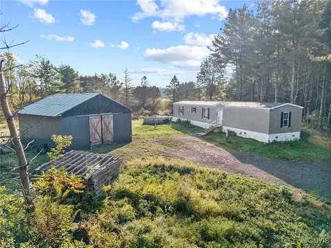 260 Hinman Rd, Pulaski, NY 13142