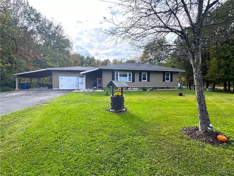 7083 Lock Rd, Rome, NY 13440