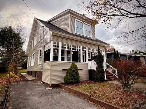 96 Ellen St, Oswego, NY 13126