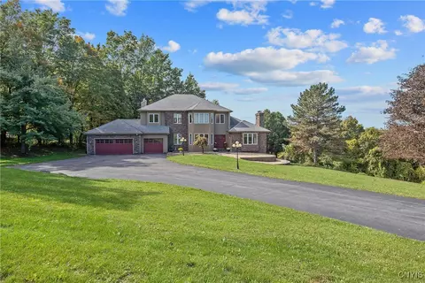 6923 Kassonta Dr, Jamesville, NY 13078