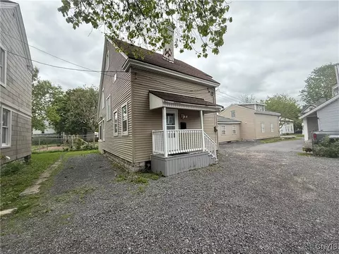 1 Academy Pl, Watertown, NY 13601
