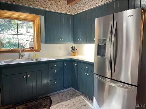 Kitchen - 1476 Crescent Ave, Oneida, NY 13421 photo 6 of 6