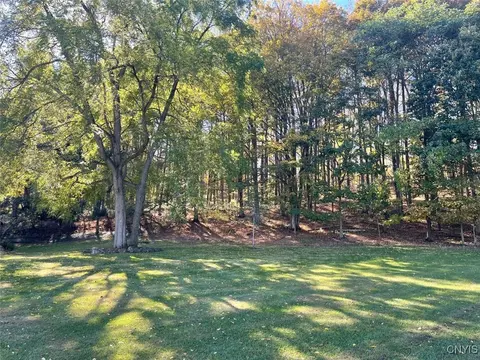 Exterior - 1476 Crescent Ave, Oneida, NY 13421 photo 9 of 9