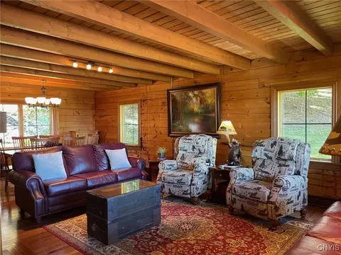 Living - 1476 Crescent Ave, Oneida, NY 13421 photo 4 of 4