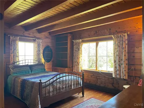 Bedroom - 1476 Crescent Ave, Oneida, NY 13421 photo 1 of 7