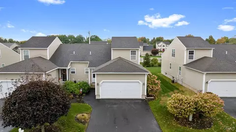 5087 Minuteman Ln, Salina, NY 13088