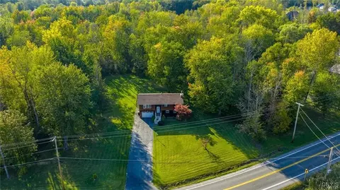 8175 Caughdenoy Rd, Clay, NY 13041