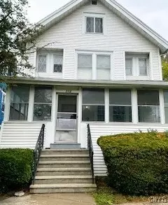 2205 James St, Syracuse, NY 13206