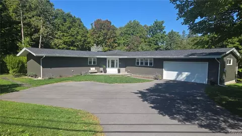 7187 Woodchuck Hill Rd, Fayetteville, NY 13066