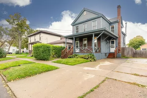 216 W 4th St, Oswego, NY 13126