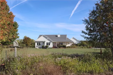 12897 Ridge Rd, Hounsfield, NY 13685