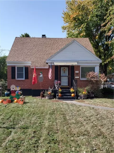 1366 Washington St, Watertown, NY 13601