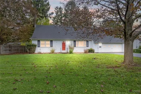 108 Canfield Dr, Geddes, NY 13219