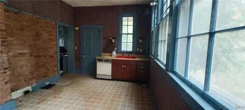 Entry Way - 5 Easterly Ave, Auburn, NY 13021 photo 3 of 3