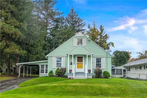 107 Montgomery St, German Flatts, NY 13357