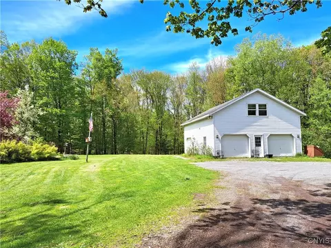 3091 Mcconnellsville Rd, Vienna, NY 13308