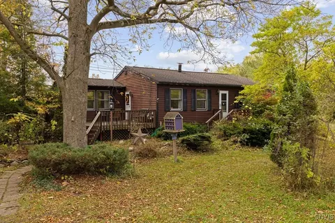 7237 Kingdom Rd, Van Buren, NY 13112