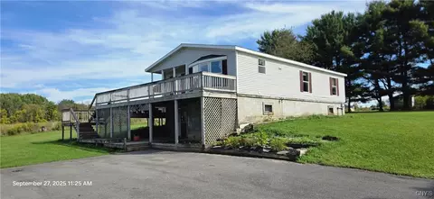 640 Cortland Rd, Groton, NY 13073