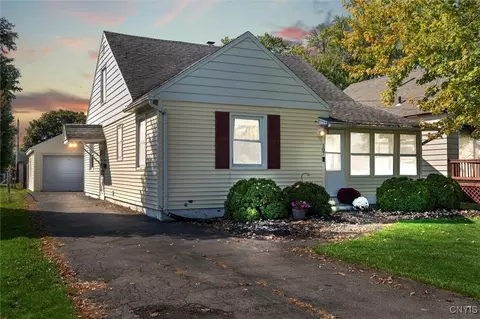 107 Fairmount Ave, Salina, NY 13088