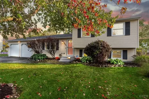 9422 Lebeau Ln, Brewerton, NY 13029