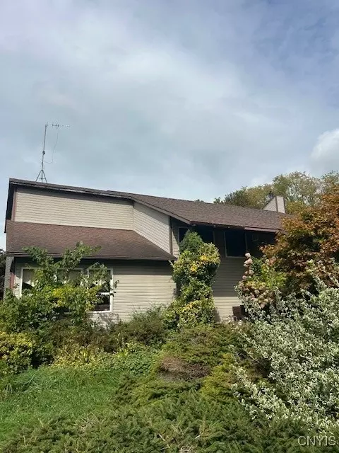 2917 Ryan Rd, Brutus, NY 13166