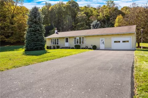 4421 Whedon Rd, Camillus, NY 13031