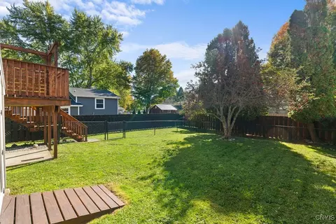 Exterior - 3675 Chainmaker, Baldwinsville, NY 13027 photo 6 of 7