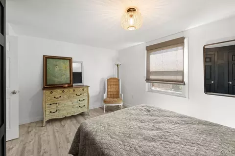 Bedroom - 3675 Chainmaker, Baldwinsville, NY 13027 photo 4 of 6