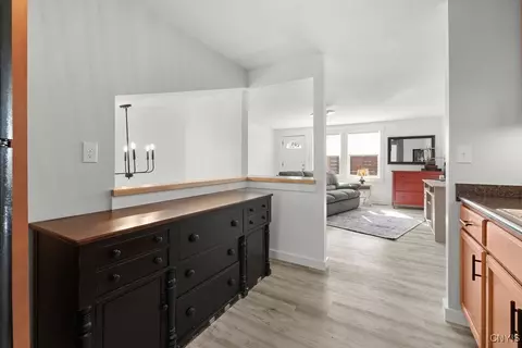 Entry Way - 3675 Chainmaker, Baldwinsville, NY 13027 photo 3 of 7