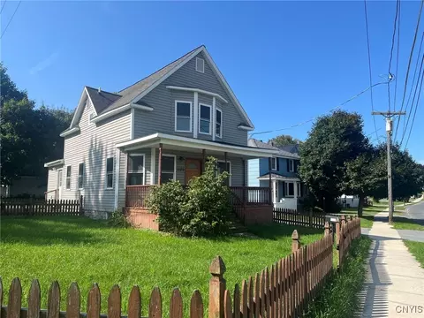 1220 Huntington St, Watertown, NY 13601