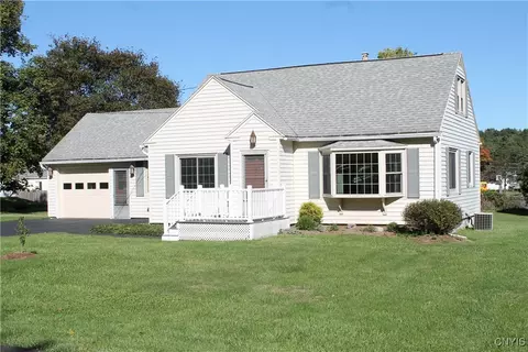 5291 Abbe Dr, Onondaga, NY 13219