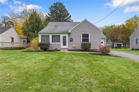 105 Marilyn Ave, Salina, NY 13212