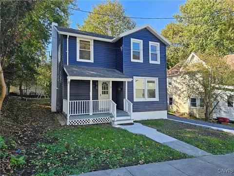 7 Orchard Ave, Auburn, NY 13021