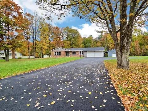 8034 Kimball Rd, Vienna, NY 13308